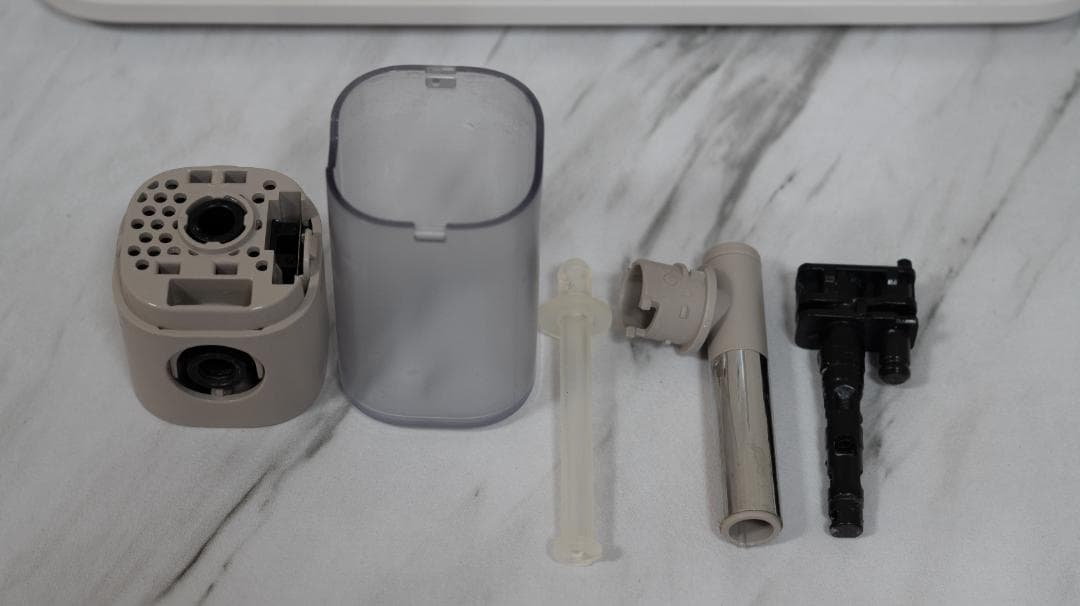 ネスプレッソ　ラティシマ・ワン　シルキーホワイト