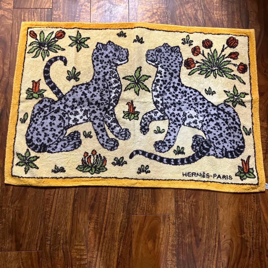 【HERMES-PARIS】 レオパード柄 ビーチマット・玄関マットなどに♪
