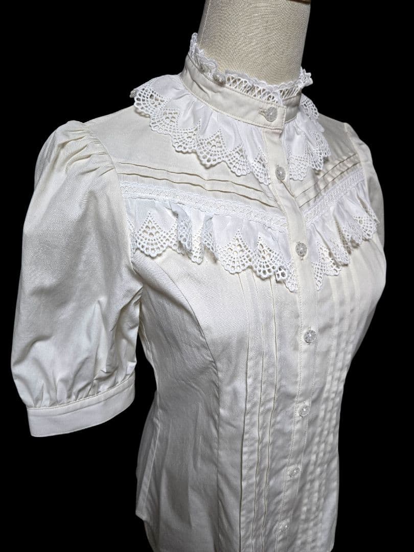 新品未使用 Victorian maiden コットンレースフリルブラウス 生成
