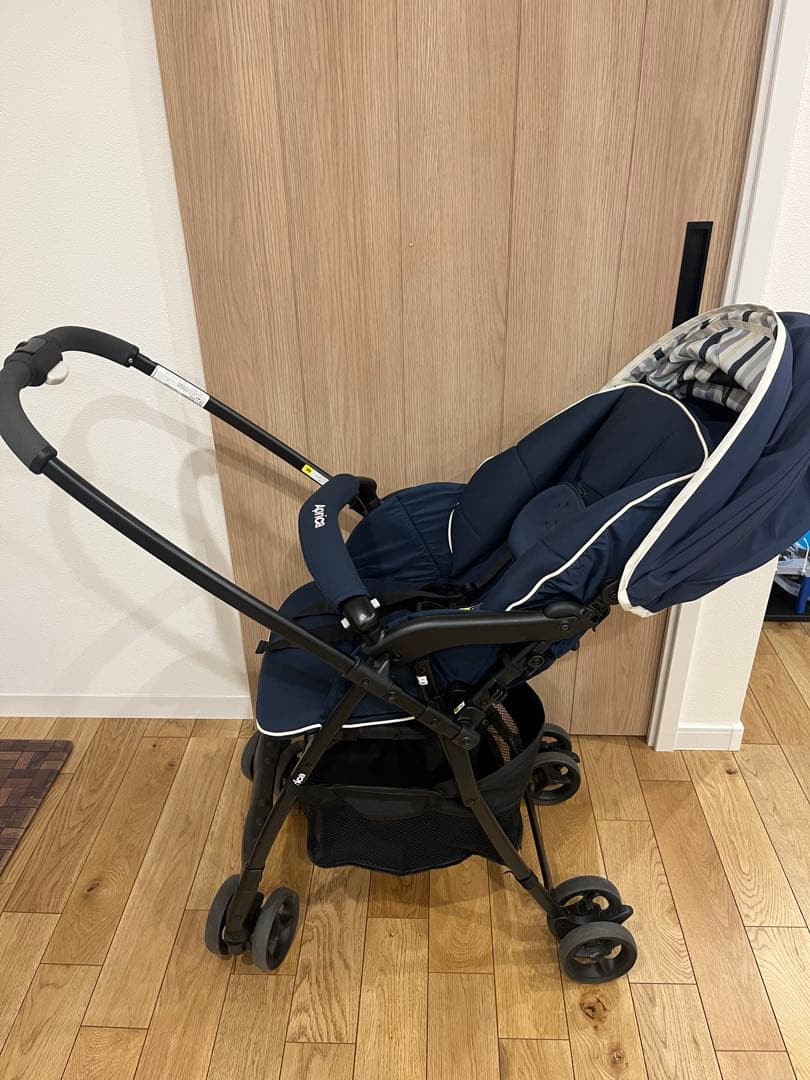 Aprica カルーンエアー　a型ベビーカー ネイビー　★おまけ付き