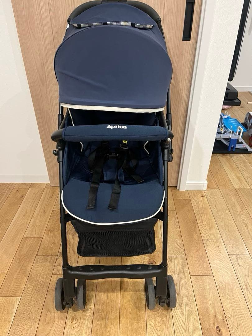 Aprica カルーンエアー　a型ベビーカー ネイビー　★おまけ付き