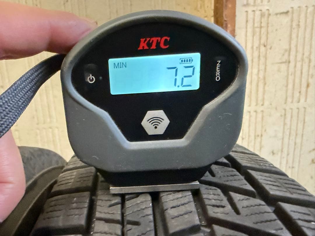 165/65R15 スタッドレス 21年製 ヨコハマ IG60 バリ山