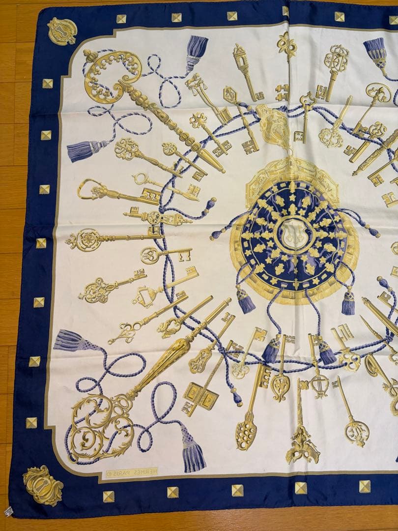 最終値下げ　美品　HERMES エルメス カレ90 鐙の幻想 スカーフ シルク