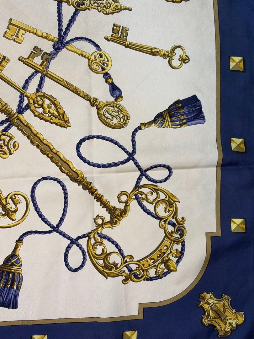 最終値下げ　美品　HERMES エルメス カレ90 鐙の幻想 スカーフ シルク