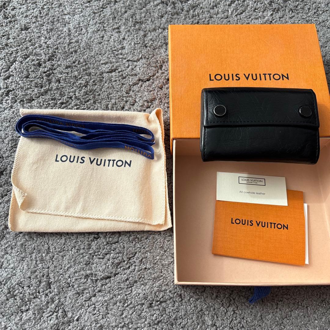 ルイヴィトン　モノグラム　シャドウ ディスカバリー　コンパクト　折り財布