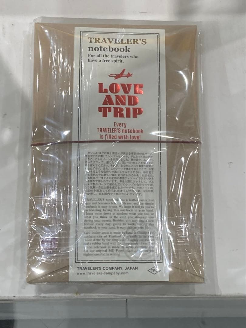 (即日発送) トラベラーズノート レギュラーサイズ LOVE AND TRIP