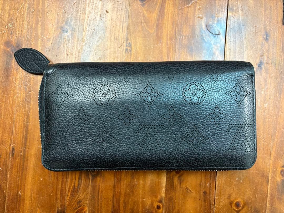 ルイヴィトン マヒナジッピーウォレットm61867 ノワール