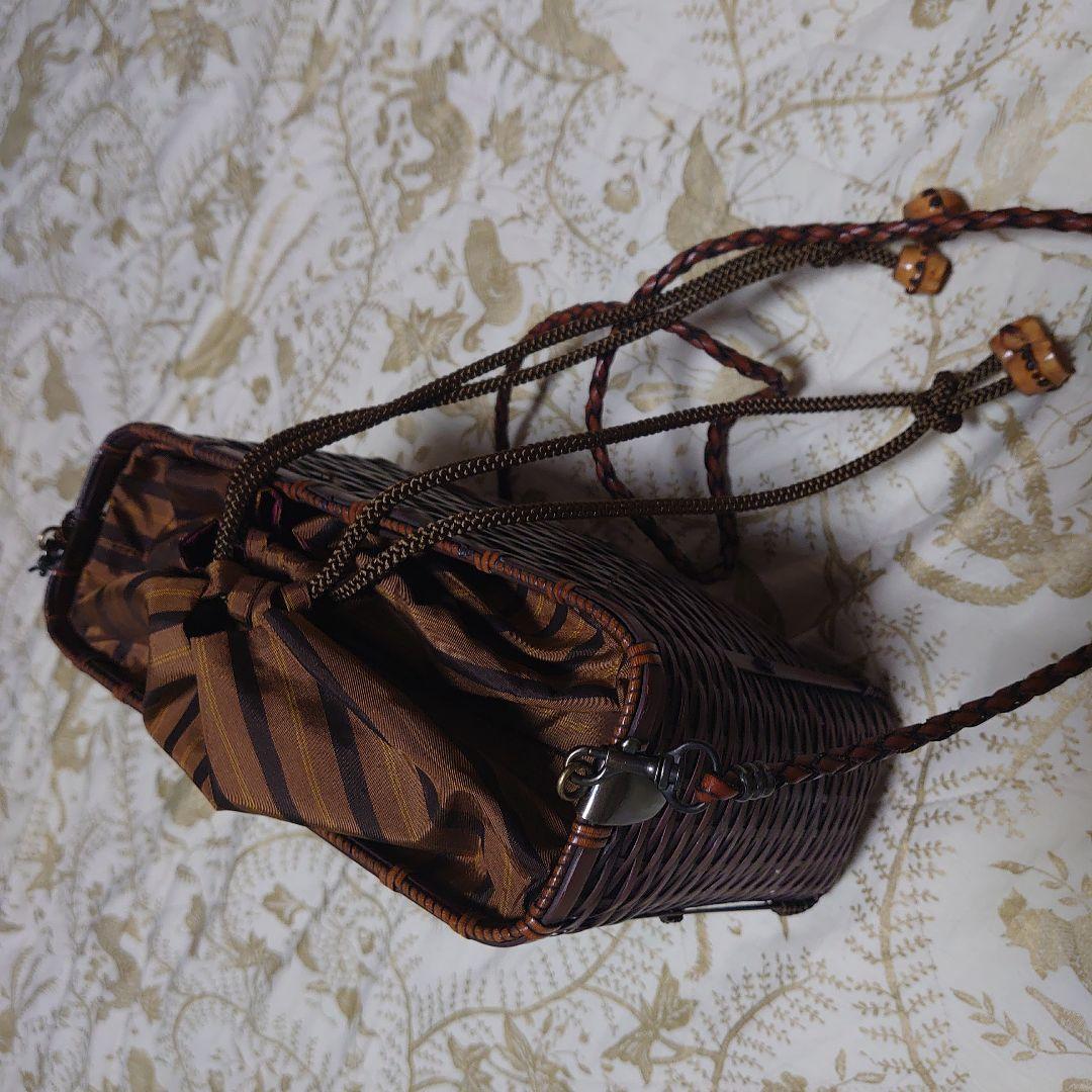 公長斎小菅 竹バック