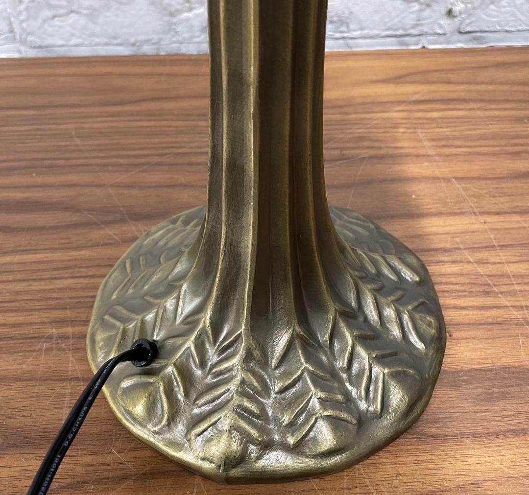 689送料無料 【未使用 展示品】ステンドグラス ティファニー風 ランプ