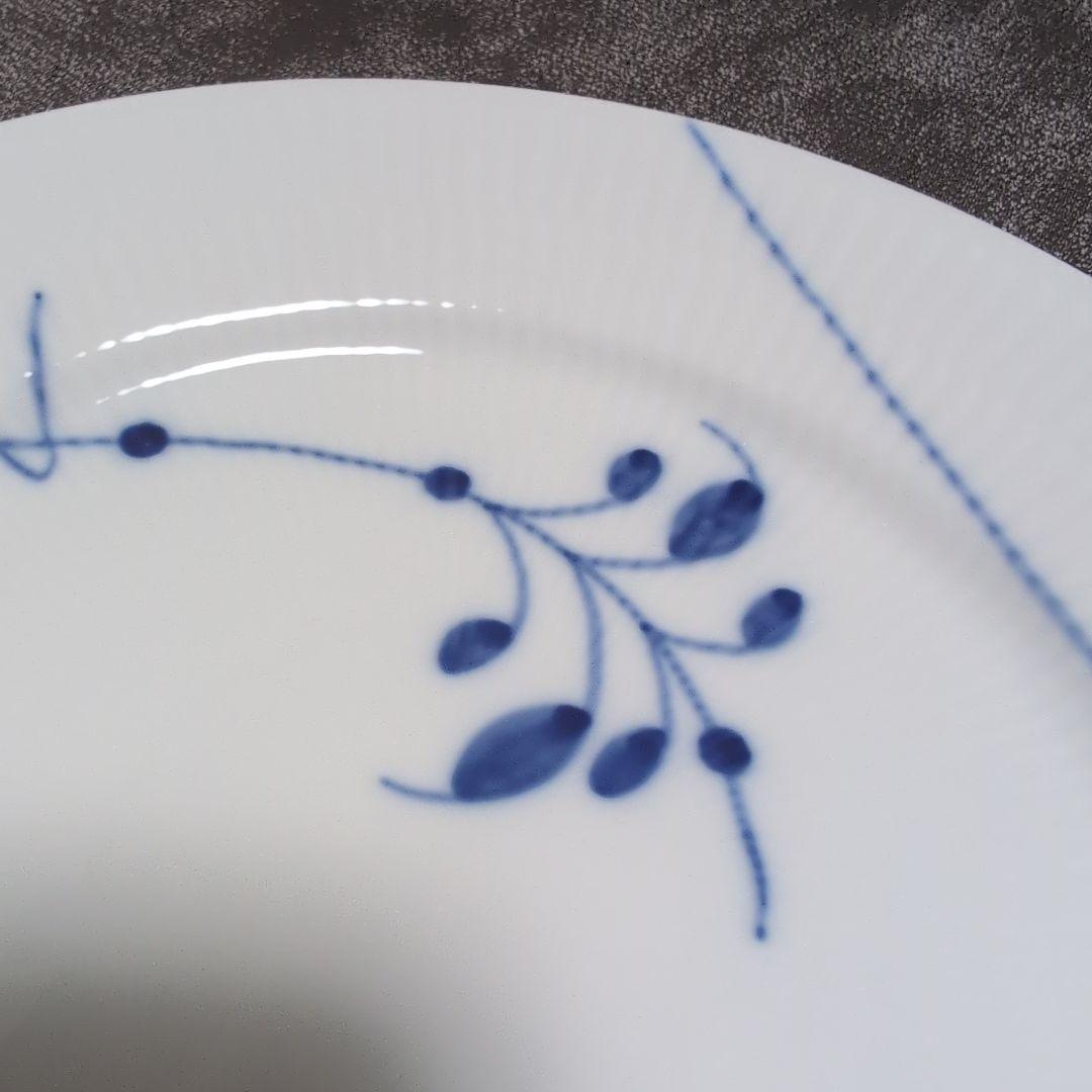 *ロイヤルコペンハーゲン*ブルーフルーテッド メガ プレート 22cm 北欧