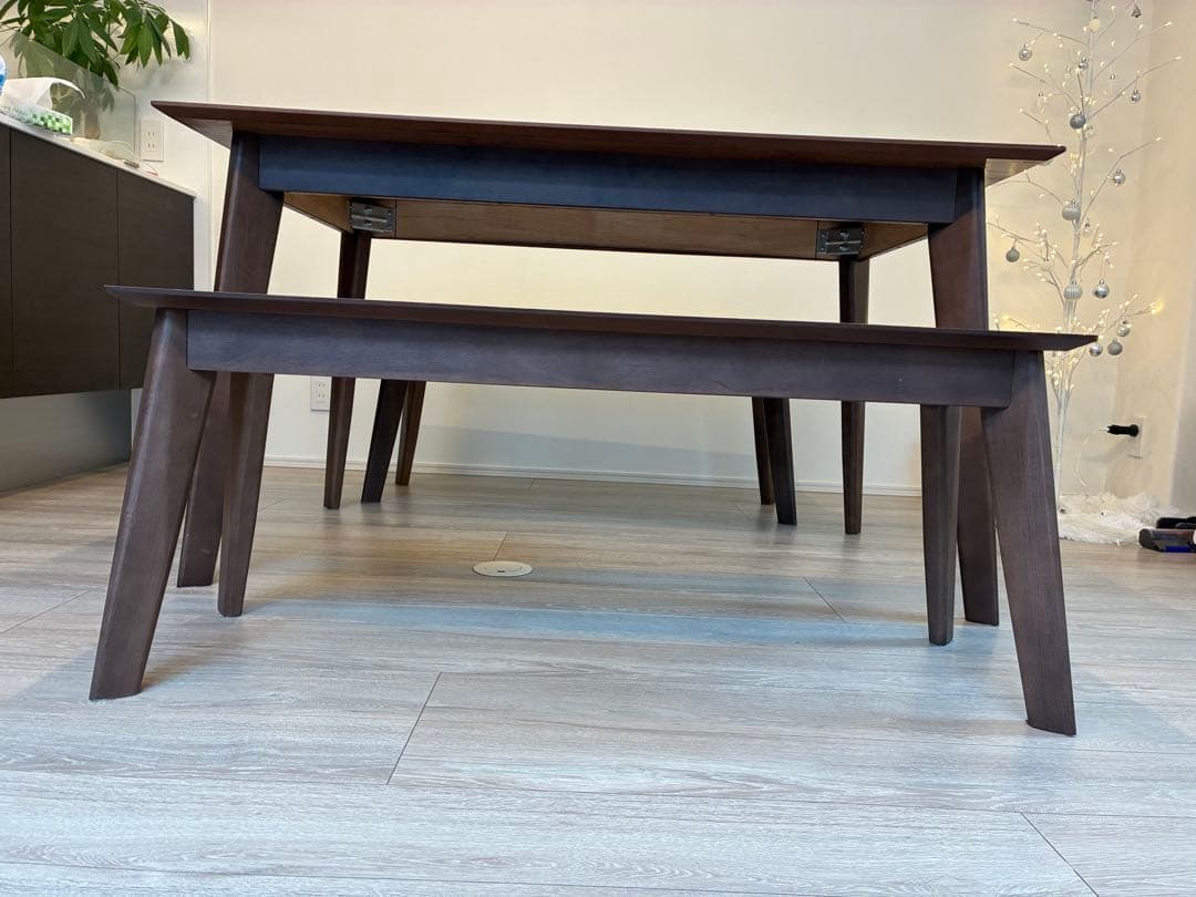 IKEA ウッドダイニングテーブル（テーブルのみ）