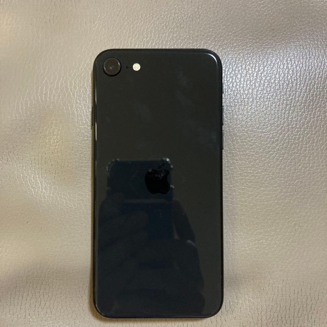 iPhone SE 第2世代（64GB・ブラック） SIMフリーバッテリー79%