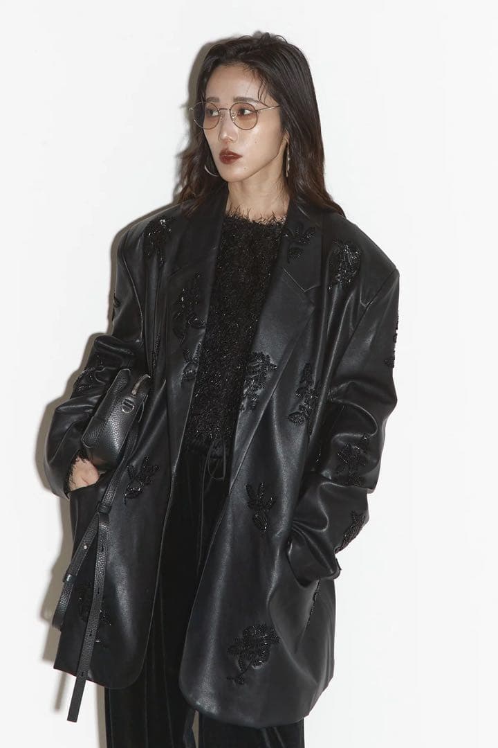 美品　ANDREA&Co. AUBREY レザービーズエンブロイダリージャケット