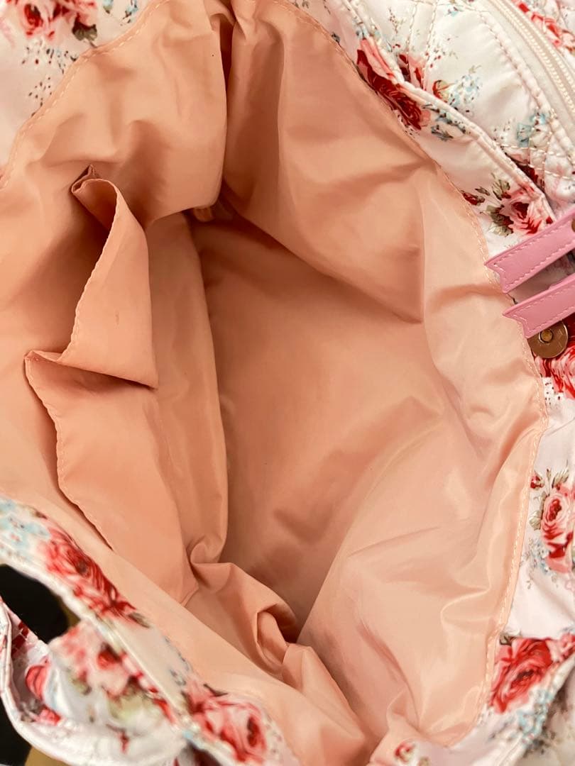 メゾピアノ　キャスキッドソン　マザーズバッグ　　うさぎチャーム