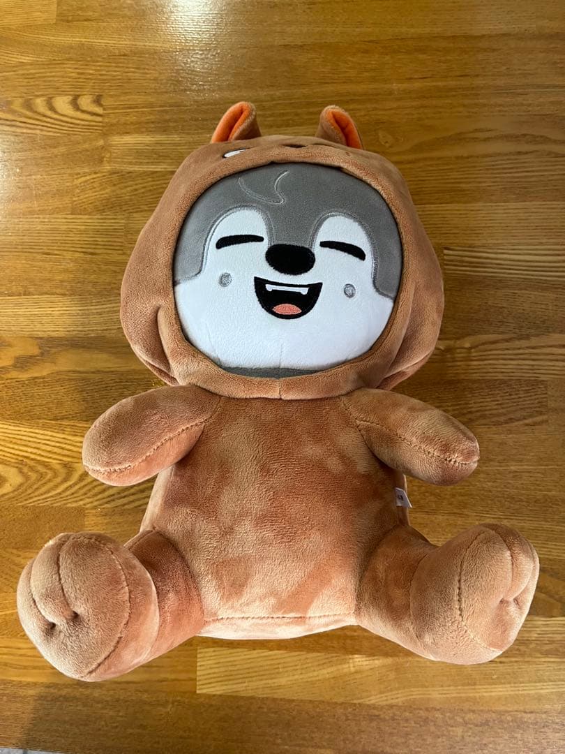 ウルフチャン TOY WORLD 抱きぬいぐるみ SKZOO バンチャン トイワ