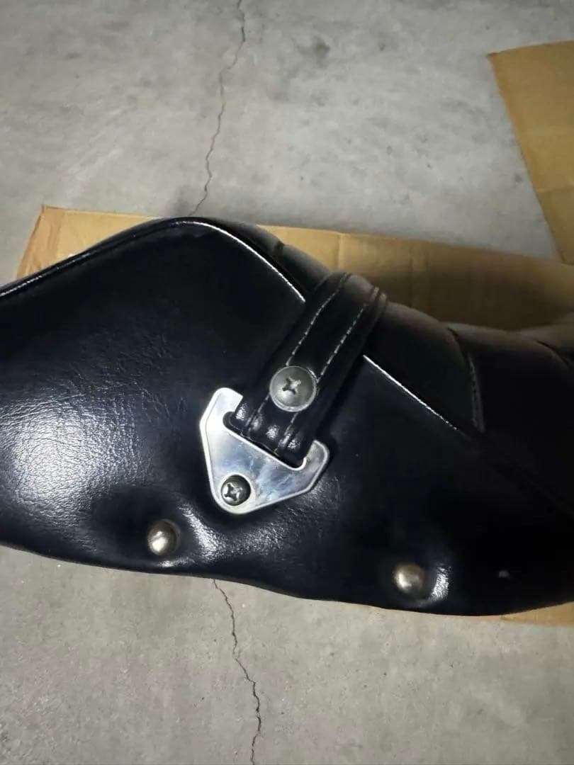 YAMAHA xjr400 ロゴ付き タックロールシート 段付き