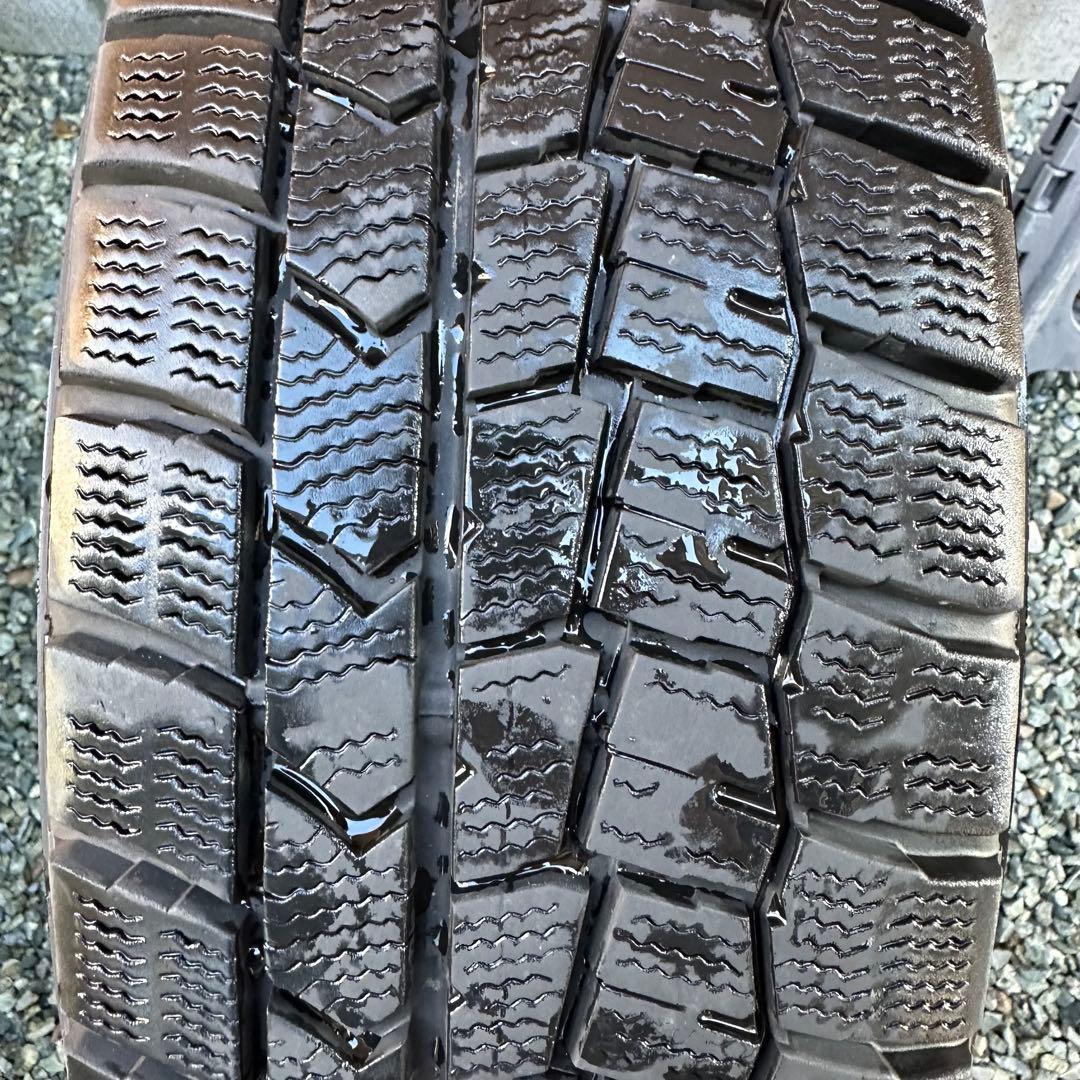 [送料込]スタッドレスタイヤホイールセット15インチダンロップ シエンタ