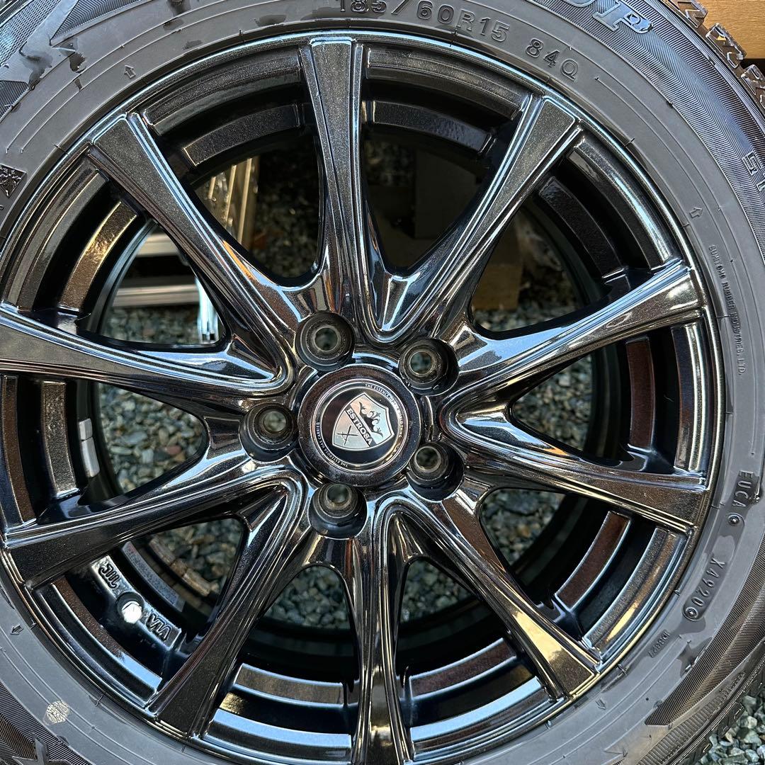 [送料込]スタッドレスタイヤホイールセット15インチダンロップ シエンタ