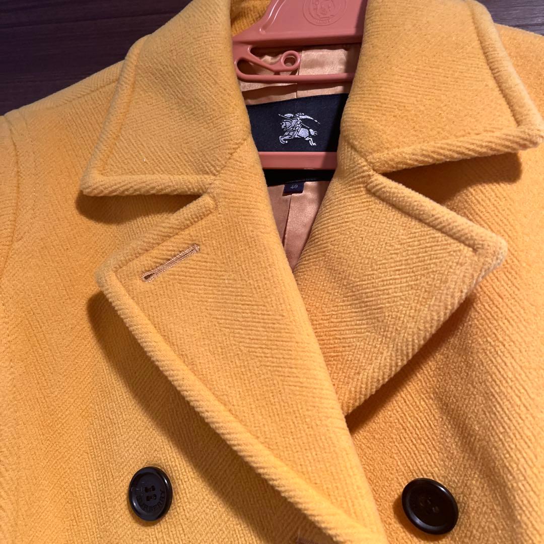 バーバリー厚手の黄色ダブルハーフコート