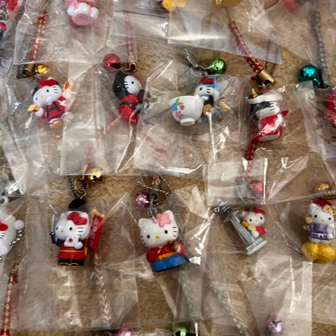 ハローキティ　ご当地キティ　根付けストラップ　60点　まとめ売り
