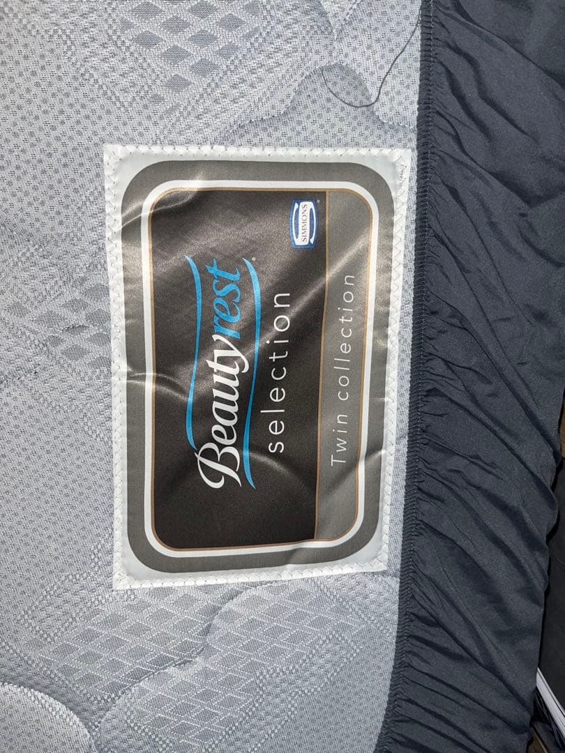 シモンズ セミダブル マットレス ベッドフレーム 【2月処分予定】