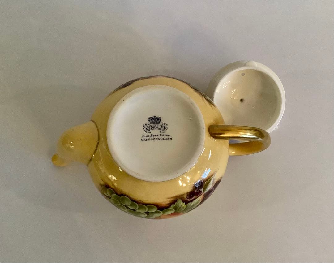 エインズレイ　オーチャードゴールド　AYNSLEY