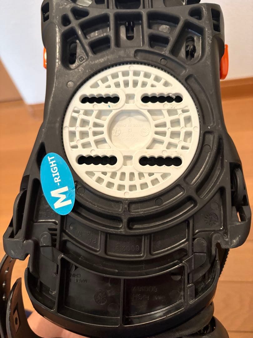 フラックスDS ビンディングMサイズ【美品】新品未使用デッキ保護シート付き