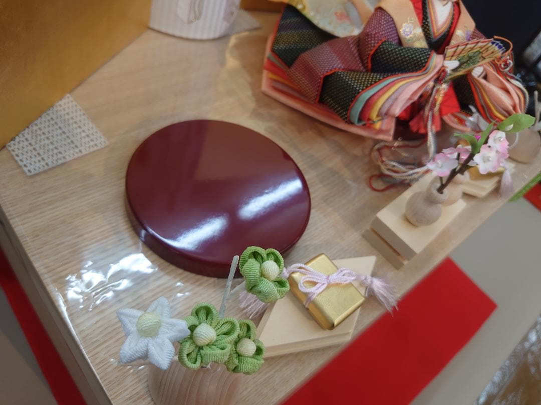 ●収納式おひなさま●　つむぎ風衣装飾り　金屏風　フルセット