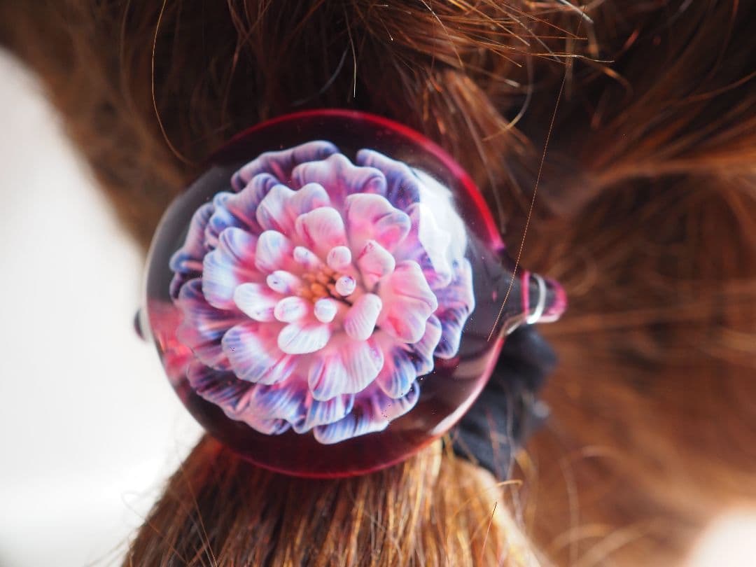 ꫛꫀꪝ硝子の髪飾り★ポンポネグラス★ヘアゴム 「想像の花」pink
