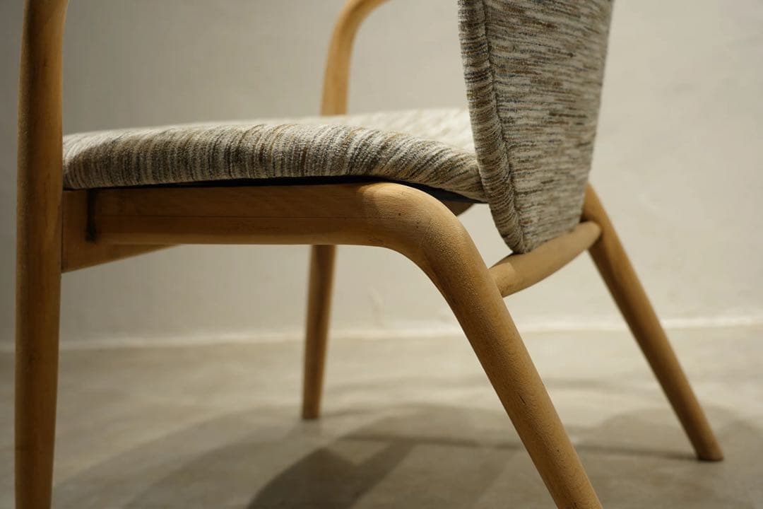 アームチェア　飛騨産業　キツツキ　マッターホルン　椅子　ラウンジアームチェア