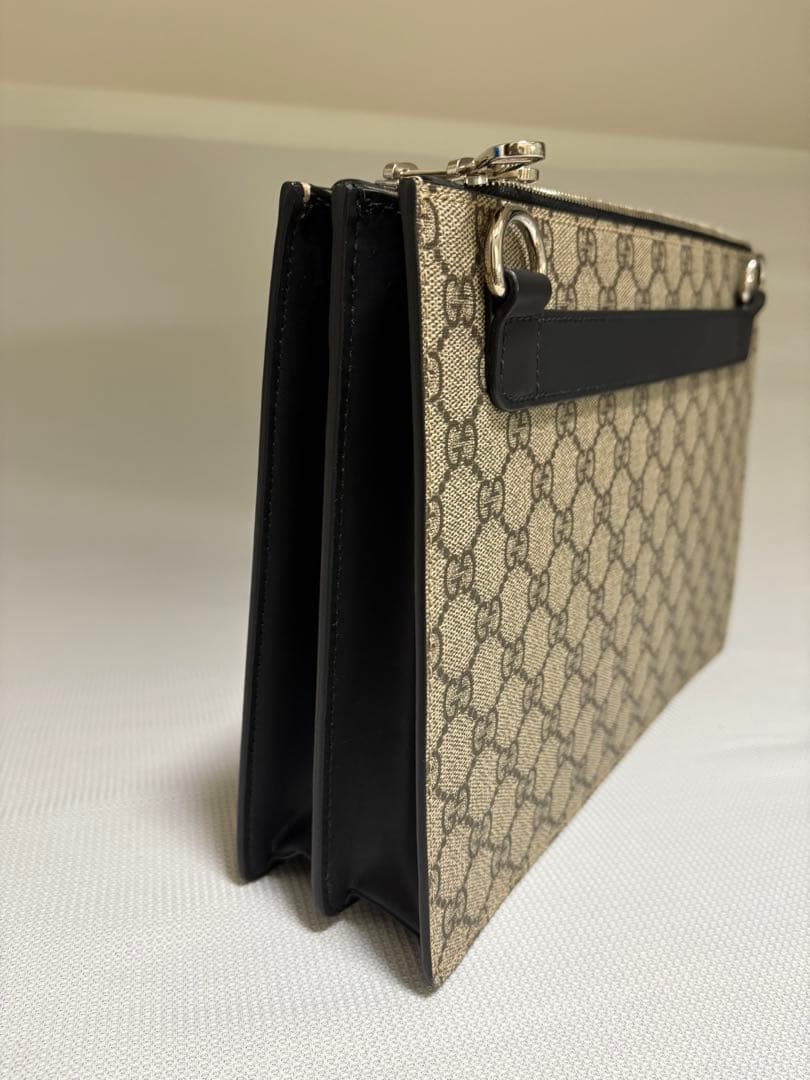 グッチ　メンズ　ショルダーバッグ