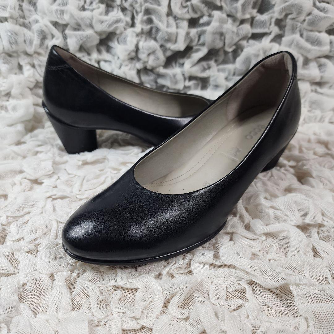 美品 エコー アーモンドトゥ レザー プレーン パンプス チャンキーヒール
