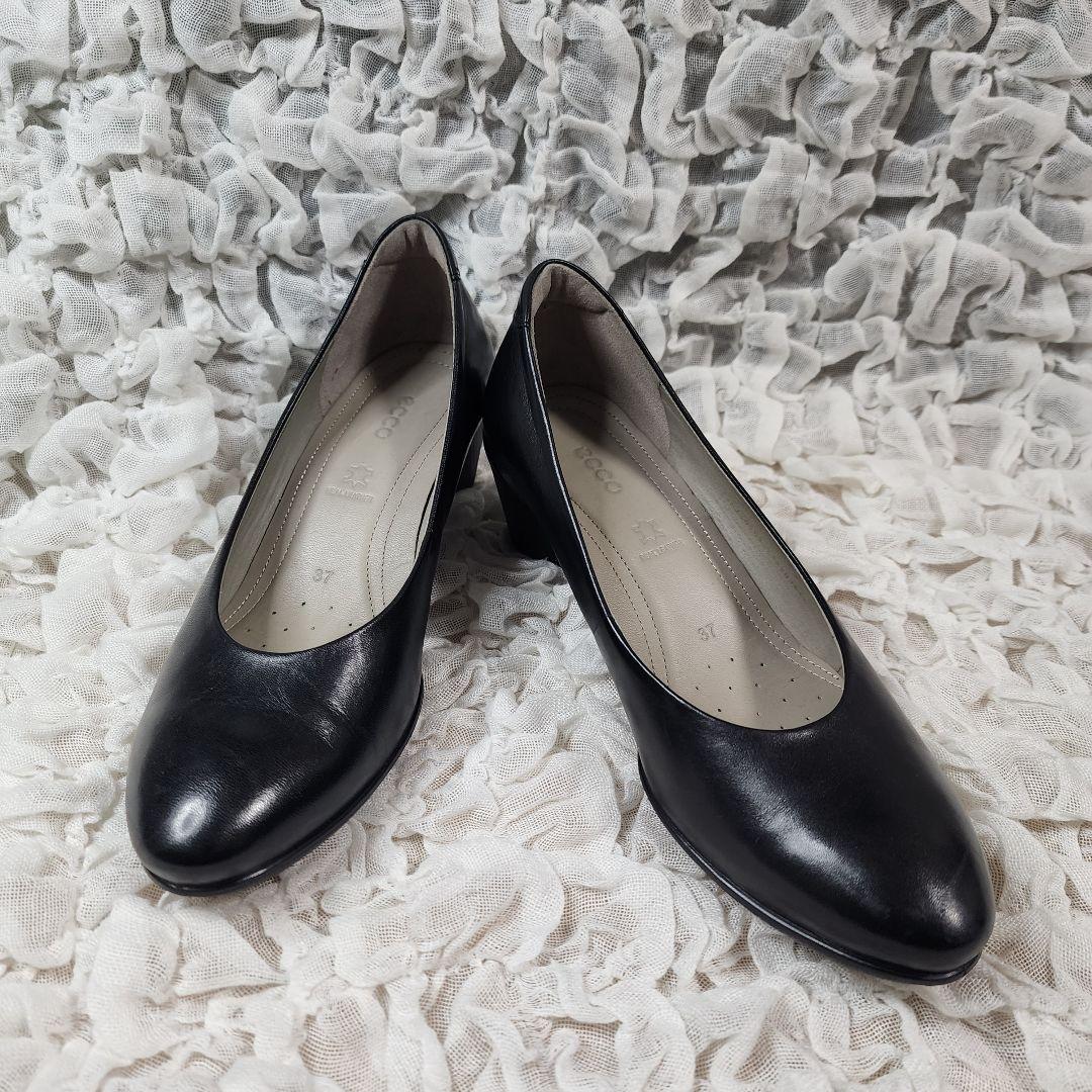 美品 エコー アーモンドトゥ レザー プレーン パンプス チャンキーヒール