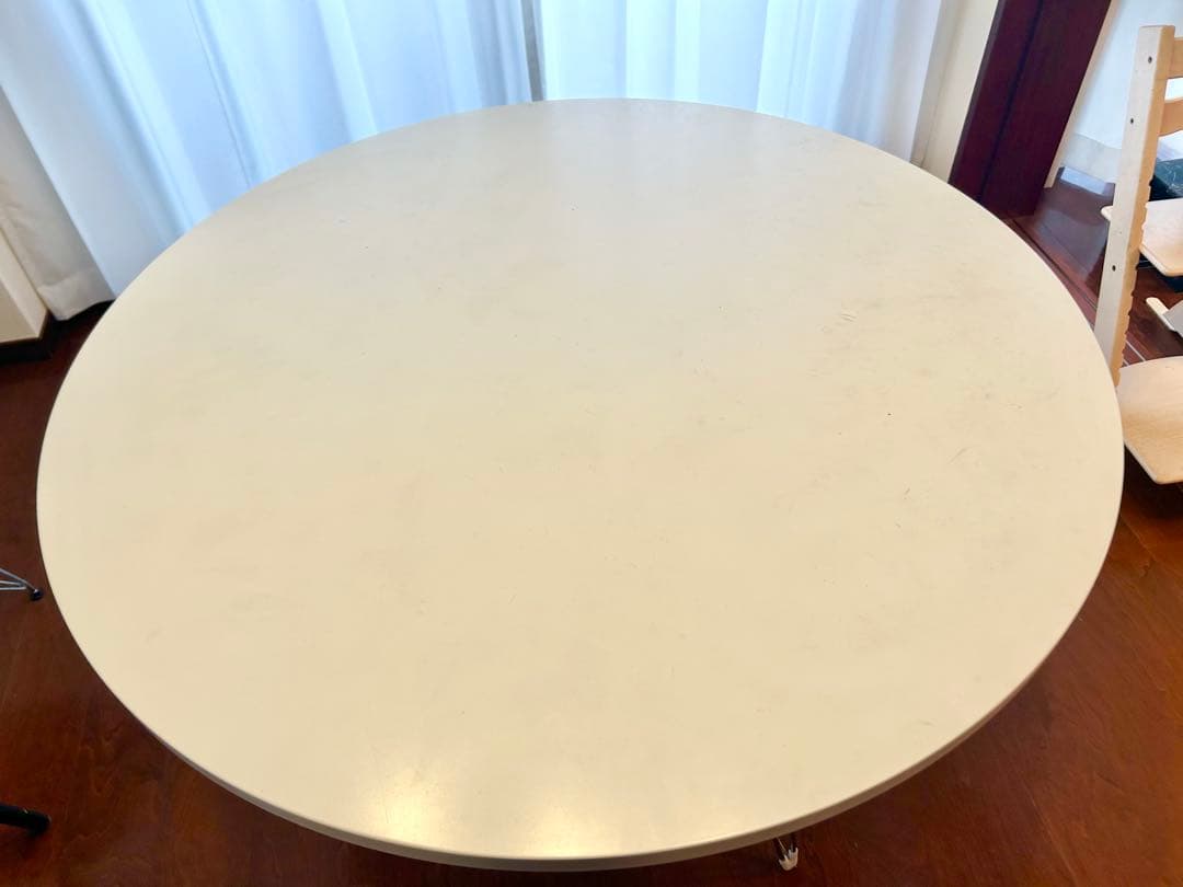 MAGIS XZ3 テーブル