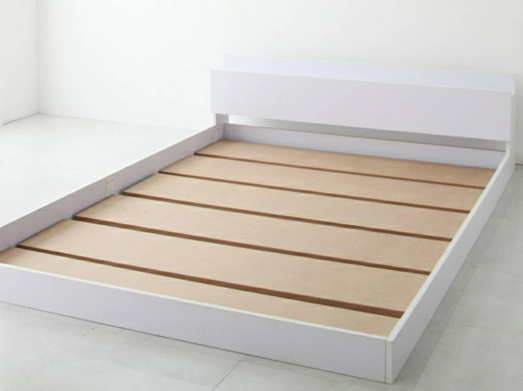 ダブル 棚コンセント付き シンプルモダンフロアベッド ホワイト 6-6