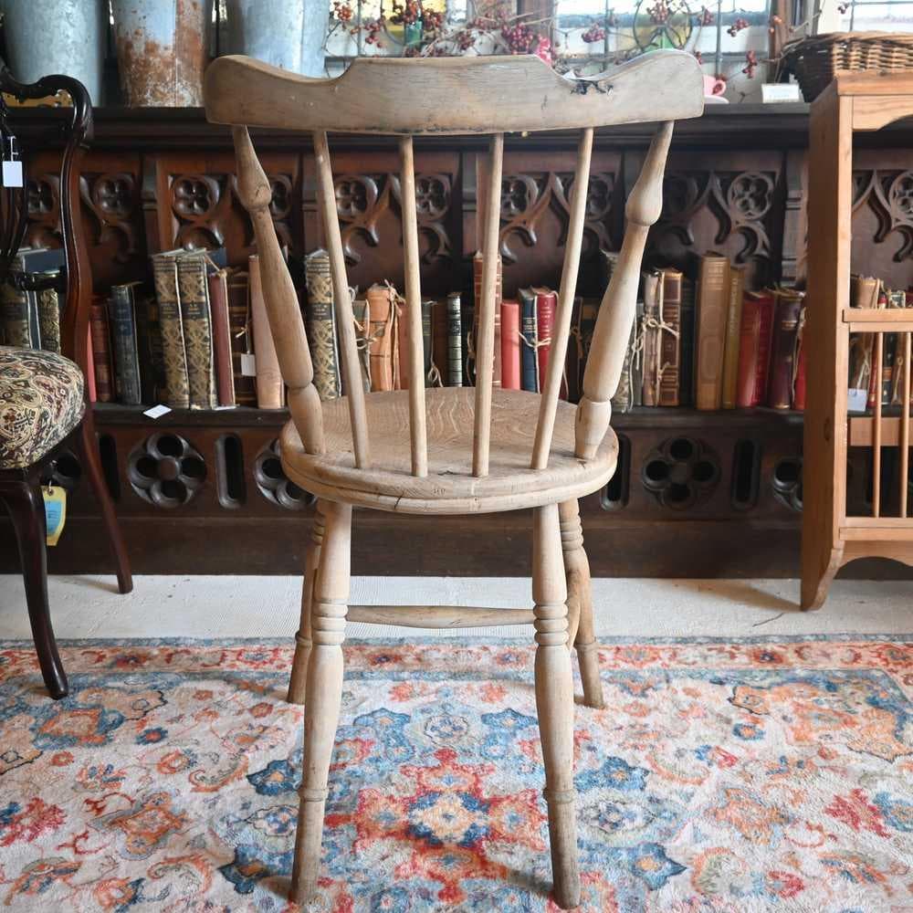 L3705-1-2 英国アンティーク アイベックスチェア キッチンチェア 剝離