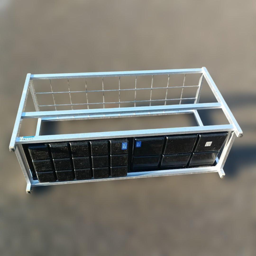 5031）コクヨ　３０本用　傘立て　アルミフレーム 難有