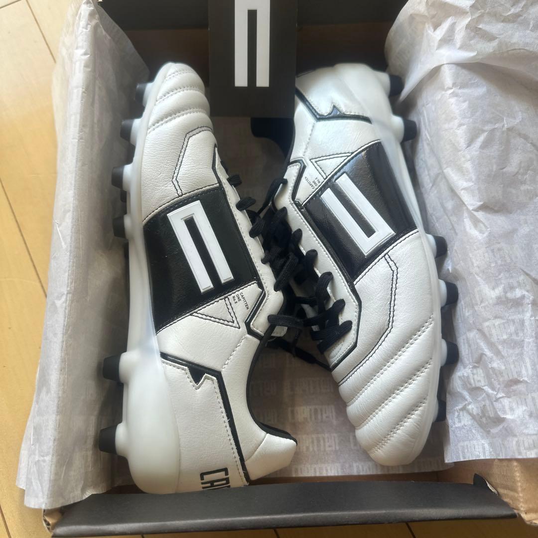 サッカースパイク25.5cm CAPITTEN