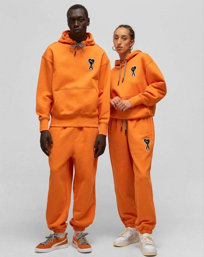 AMI×PUMAオレンジフーディーUS M新品タグ付