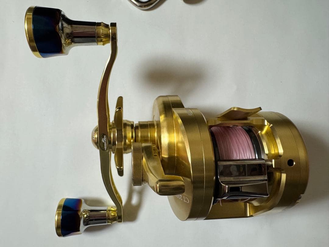 OCEA CONQUEST CT 200HG ゴールドリール