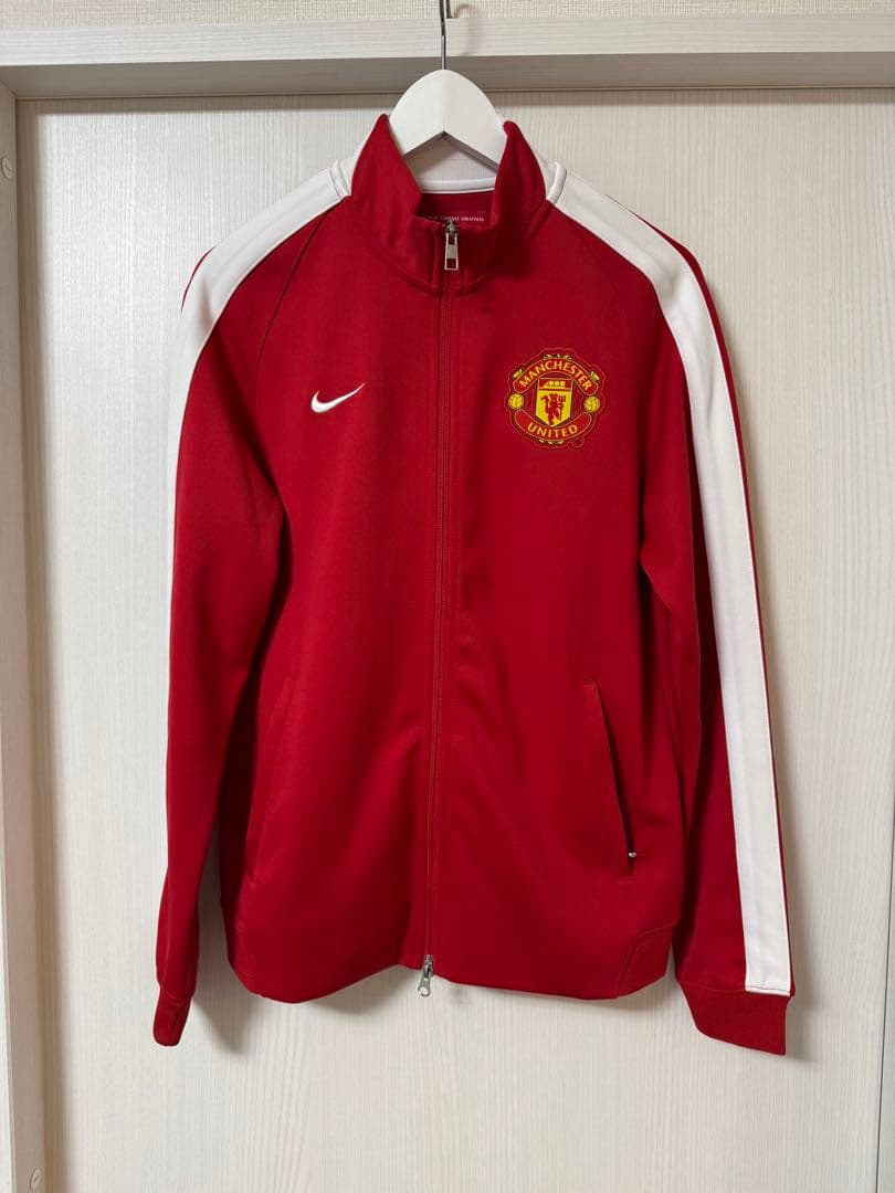 ☆マンチェスターユナイテッド　ジャージ　トレーニングウェア　Mサイズ