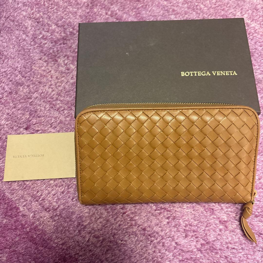 【新品未使用】ボッテガ　ラウンドファスナー　レザー