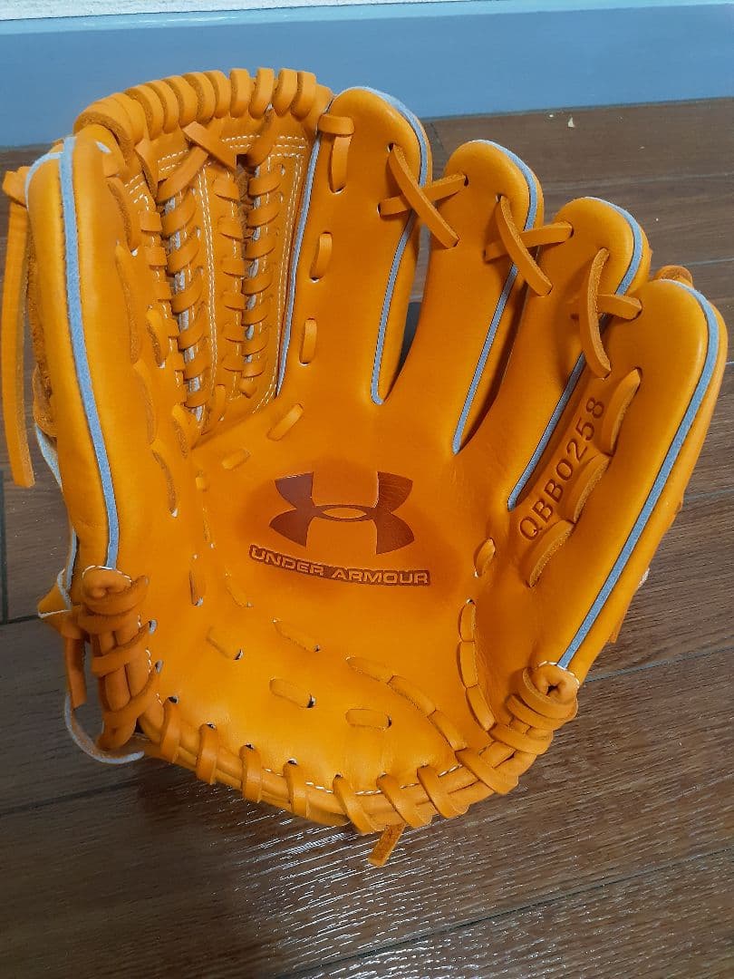 Under Armour 野球用グローブ カラー：DOR