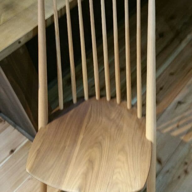 木造椅子