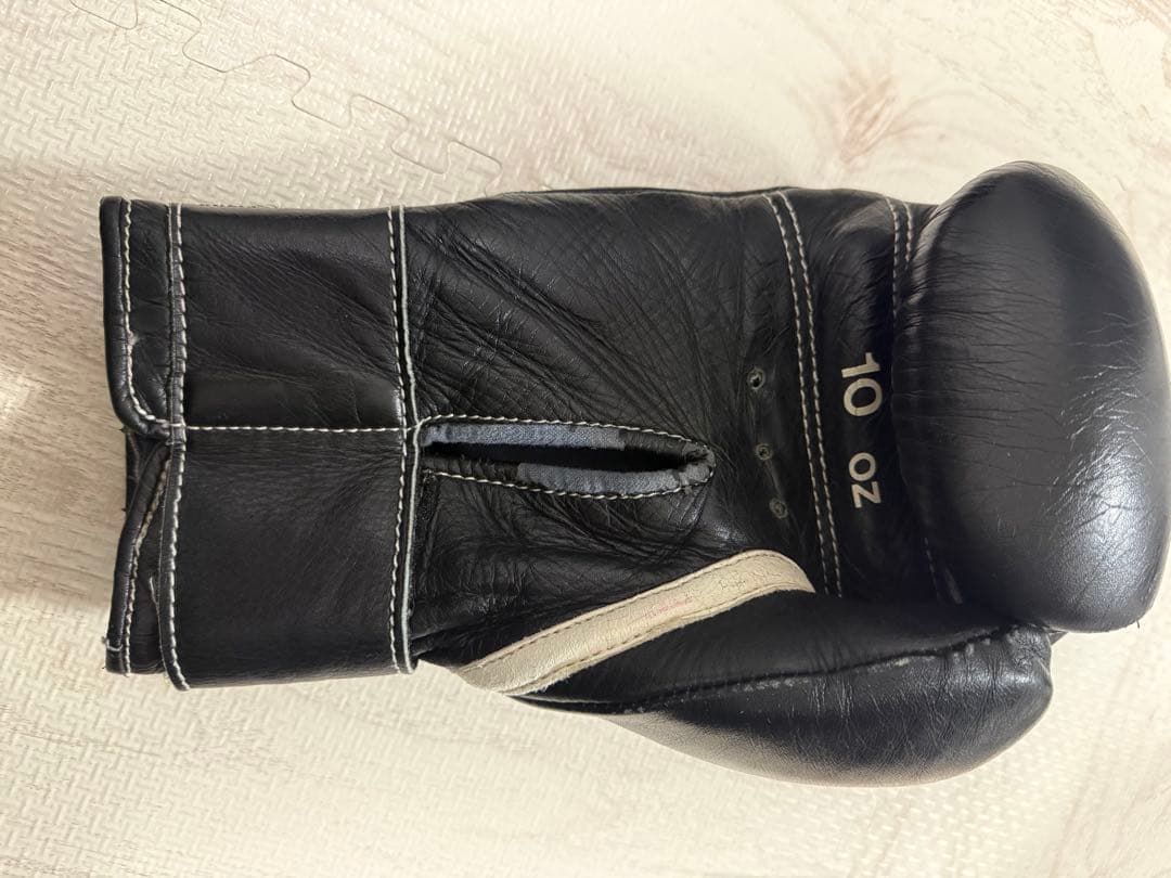 Winning ボクシンググローブ 10oz 黒