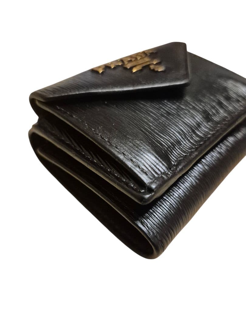 ＰＲＡＤＡ　プラダ　サフィアーノ　三つ折り財布 h