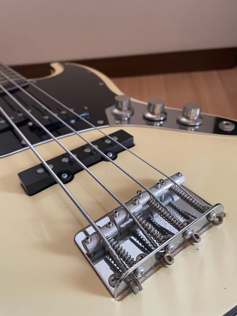 ベース Jazz Bass AerodyneII Fender Japan