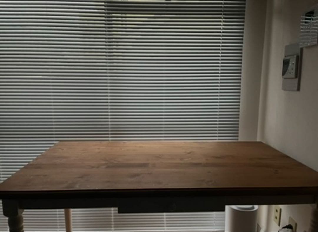 木製ダイニングテーブル 大きめ シンプルデザイン