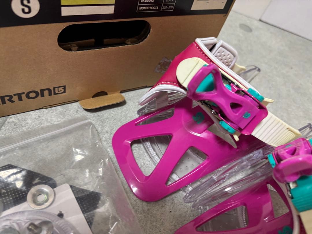 Burton バインディング　SCRIBE SMALLS キッズ　スノーボード