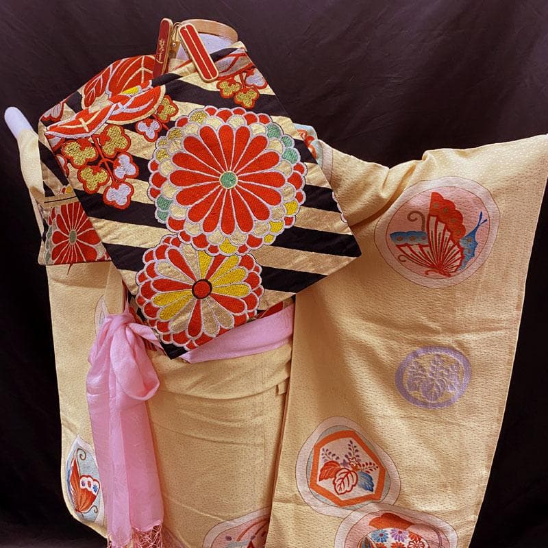 411ag82着物と帯のみ◎七五三 七歳 女児 着物&丸帯 セミアンティーク 黄